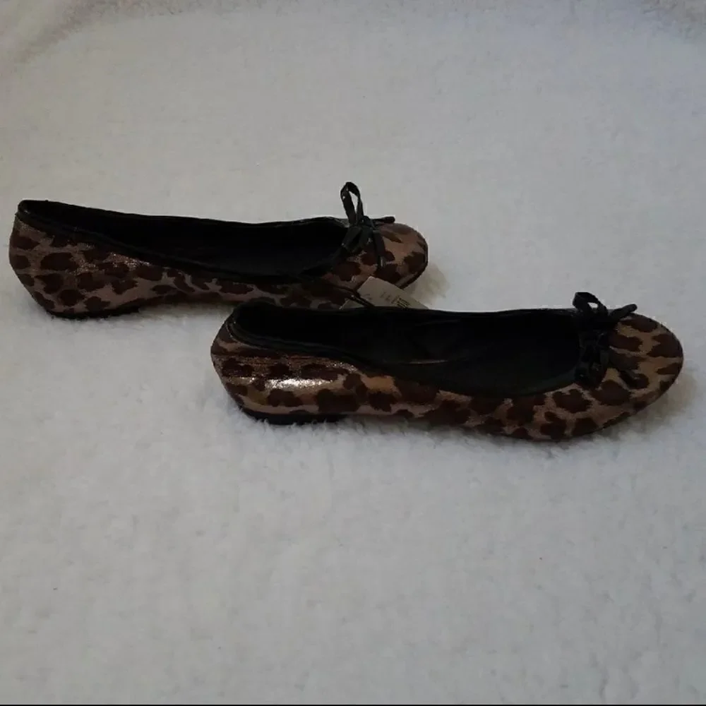 NY&C Leopard Print Flats Size 6
